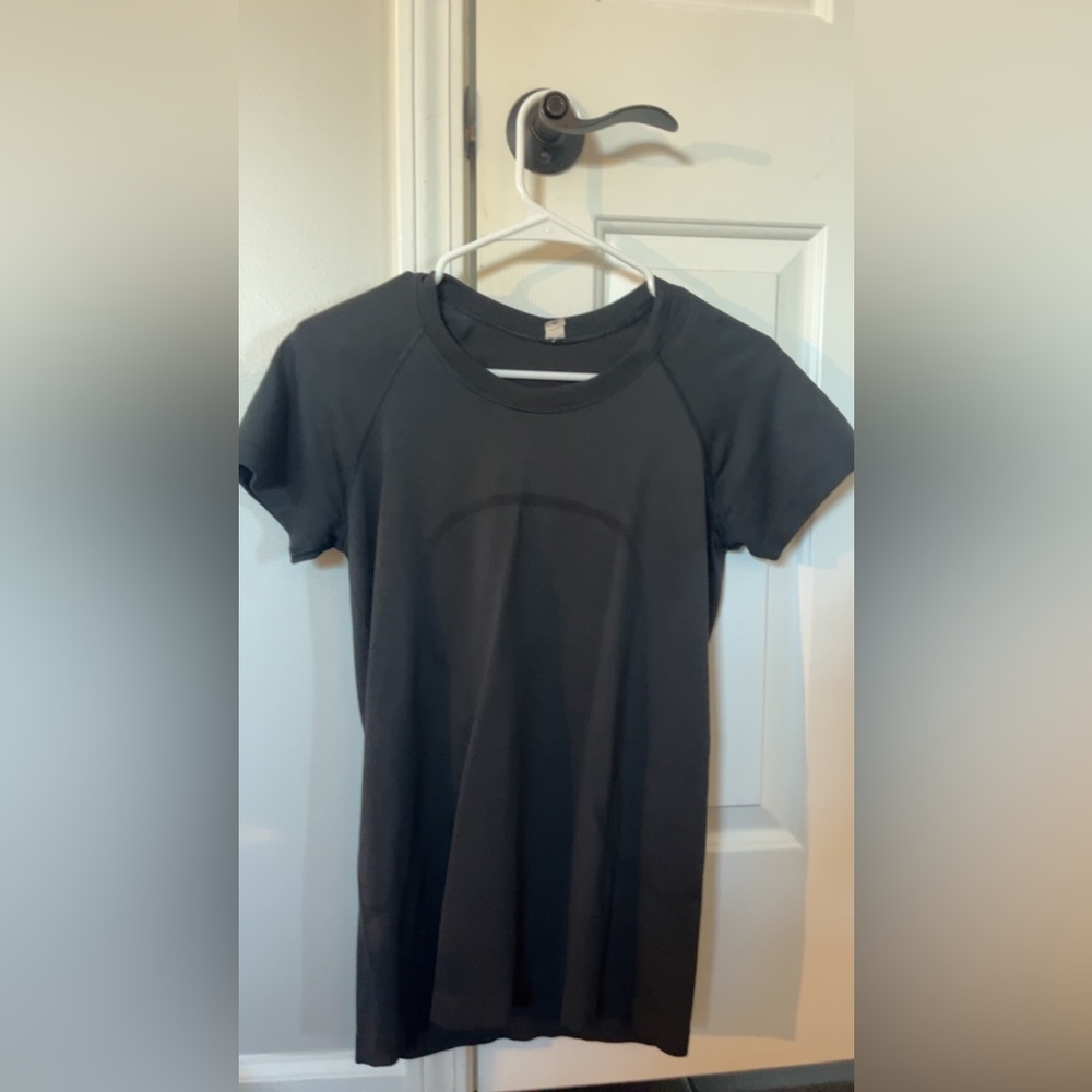 Lululemon swiftly tech 2.0 size 8